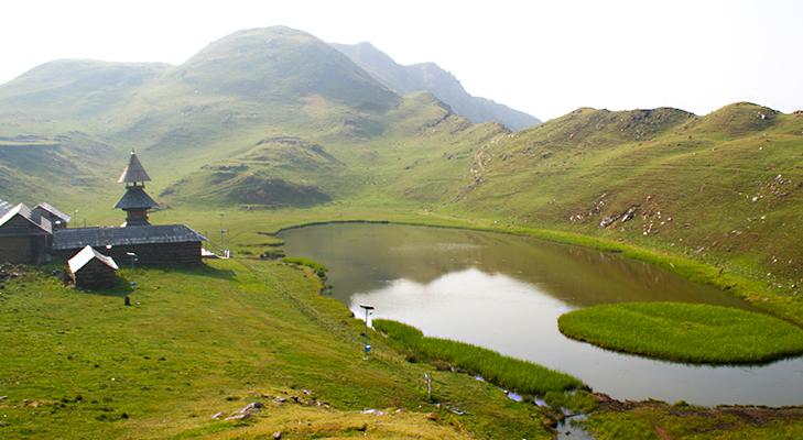 prashar lake trek